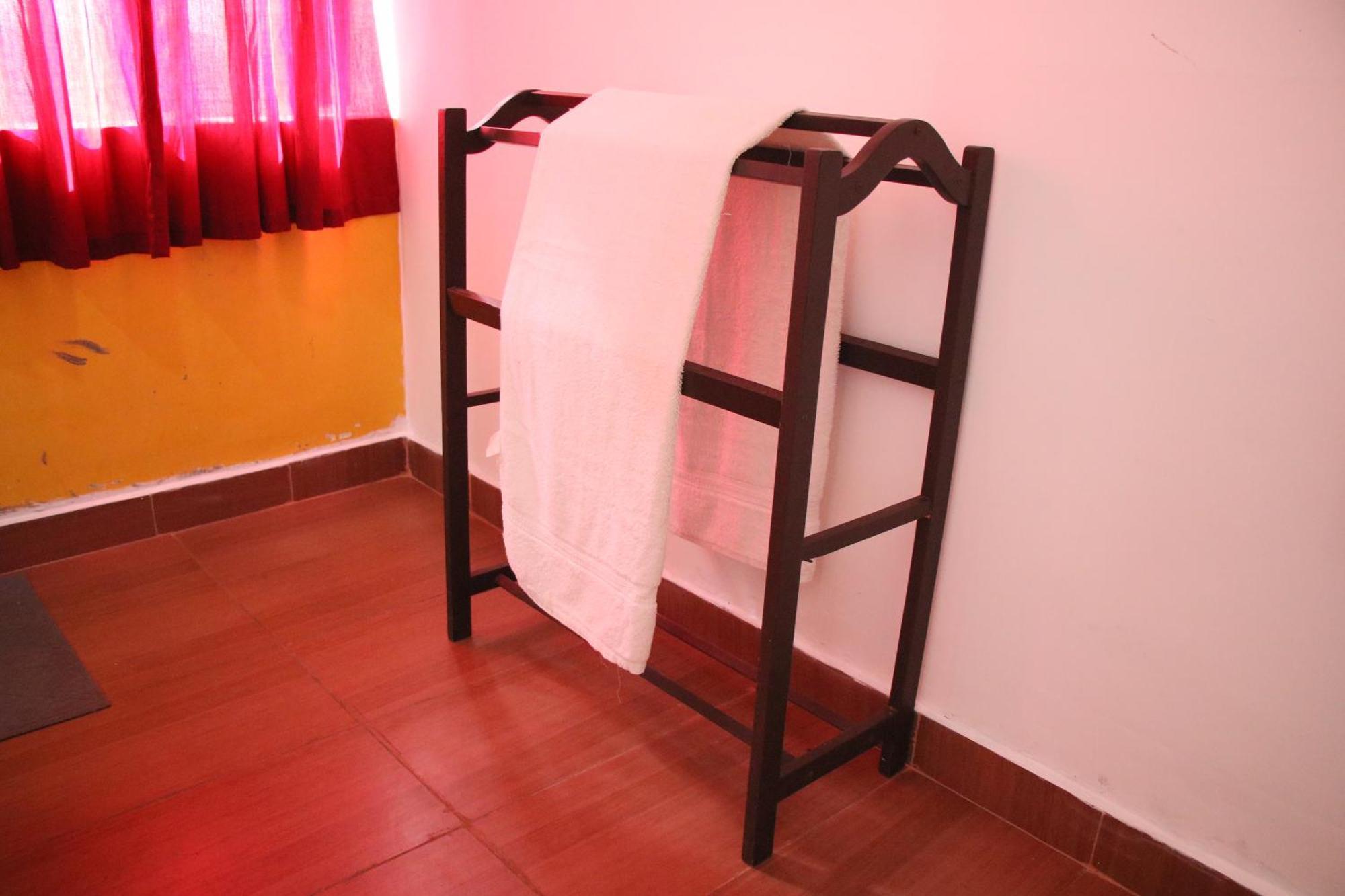 Caritas Rest Hotel Гале Екстериор снимка