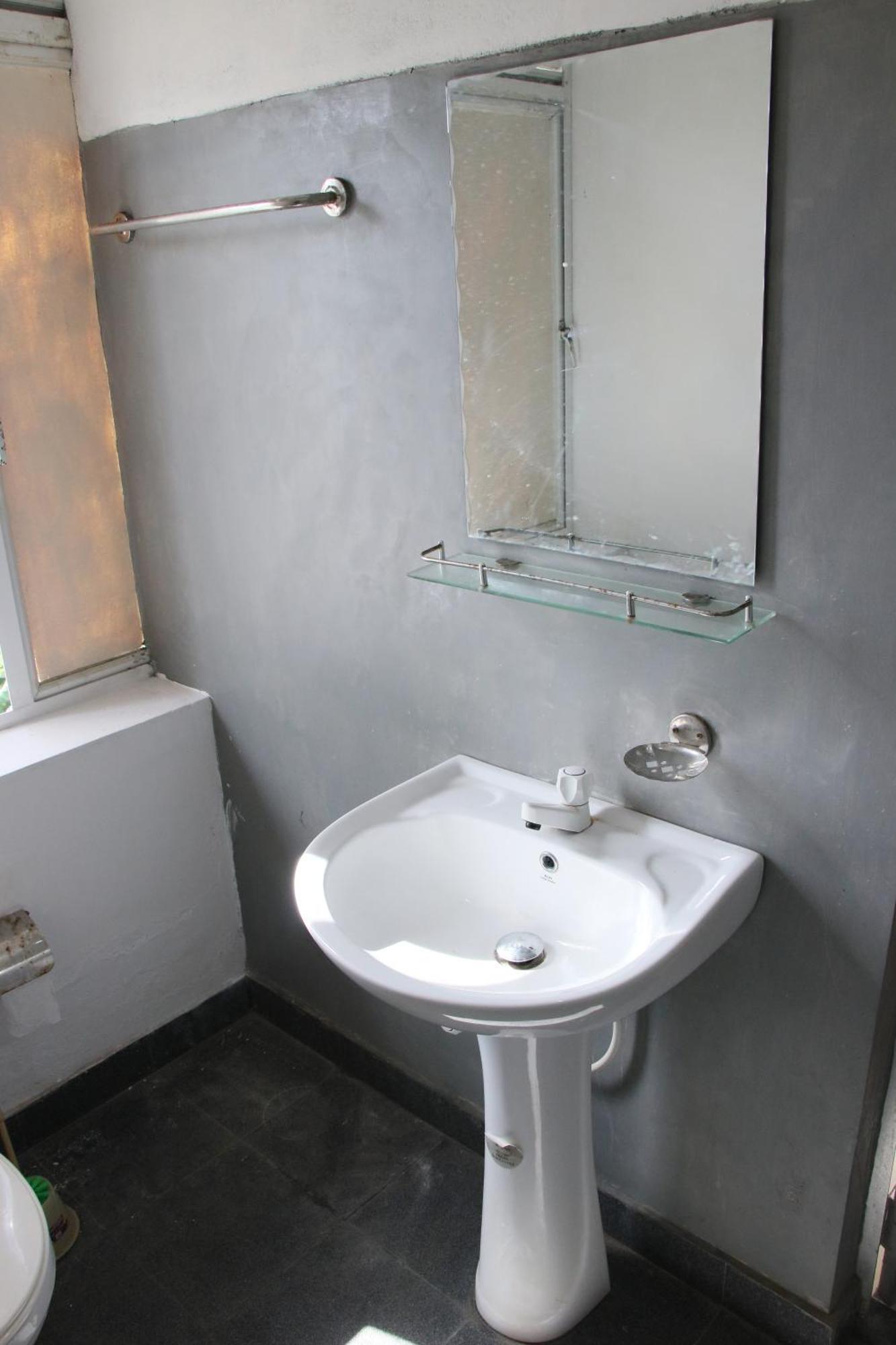 Caritas Rest Hotel Гале Екстериор снимка